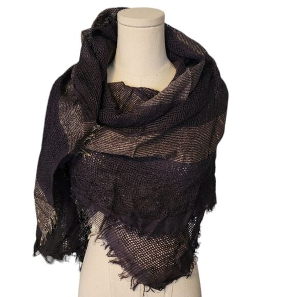 Navy and gold lightweight scarf - Picture 1 of 4